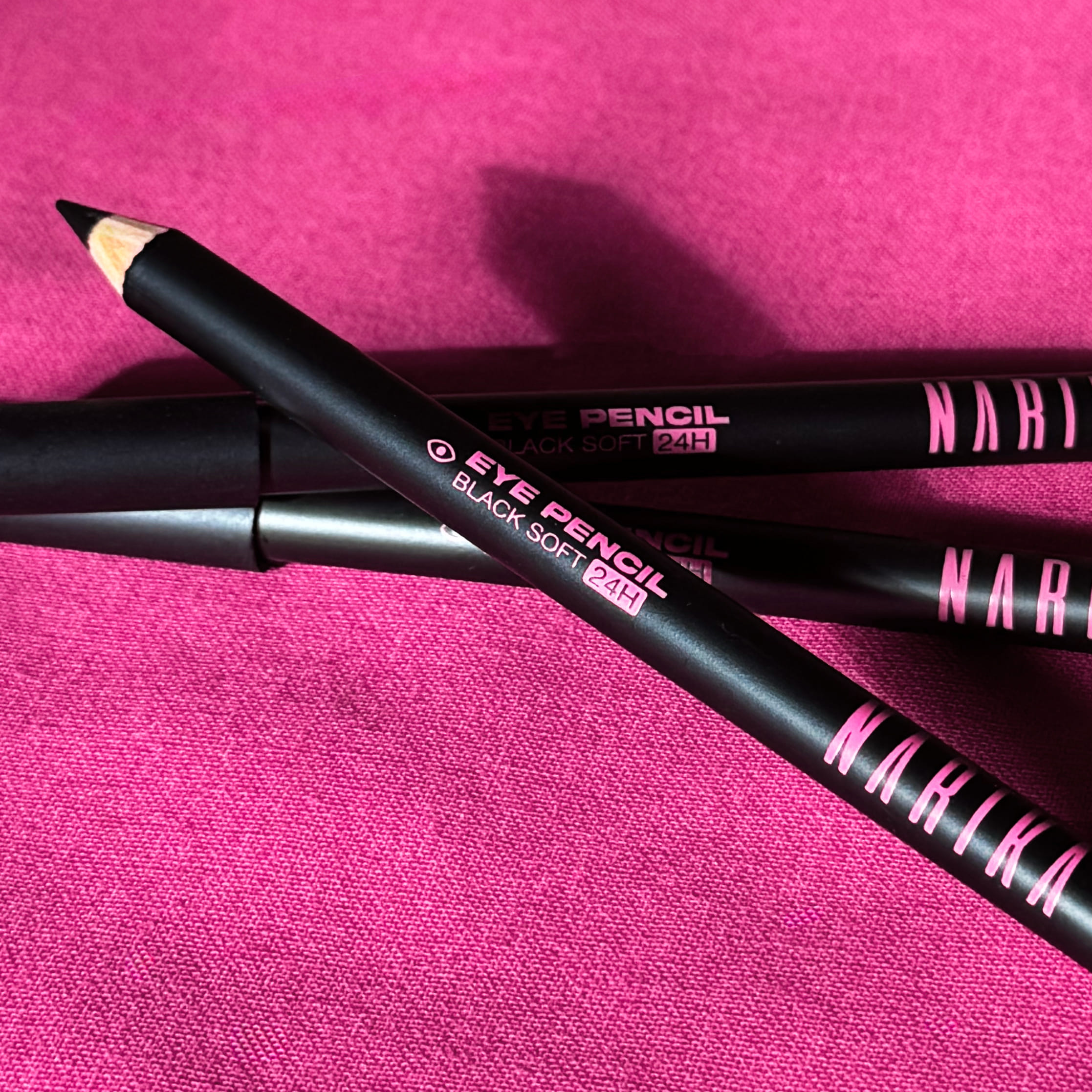 MATITA OCCHI NERA 24H - immagine 3